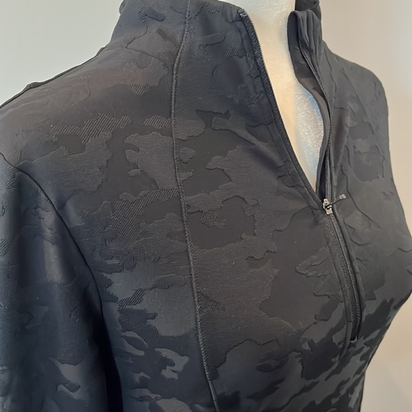 NWT Spyder 1/4 Zip Black Camo Long Sleeve Sz Medium - Picture 2 of 7